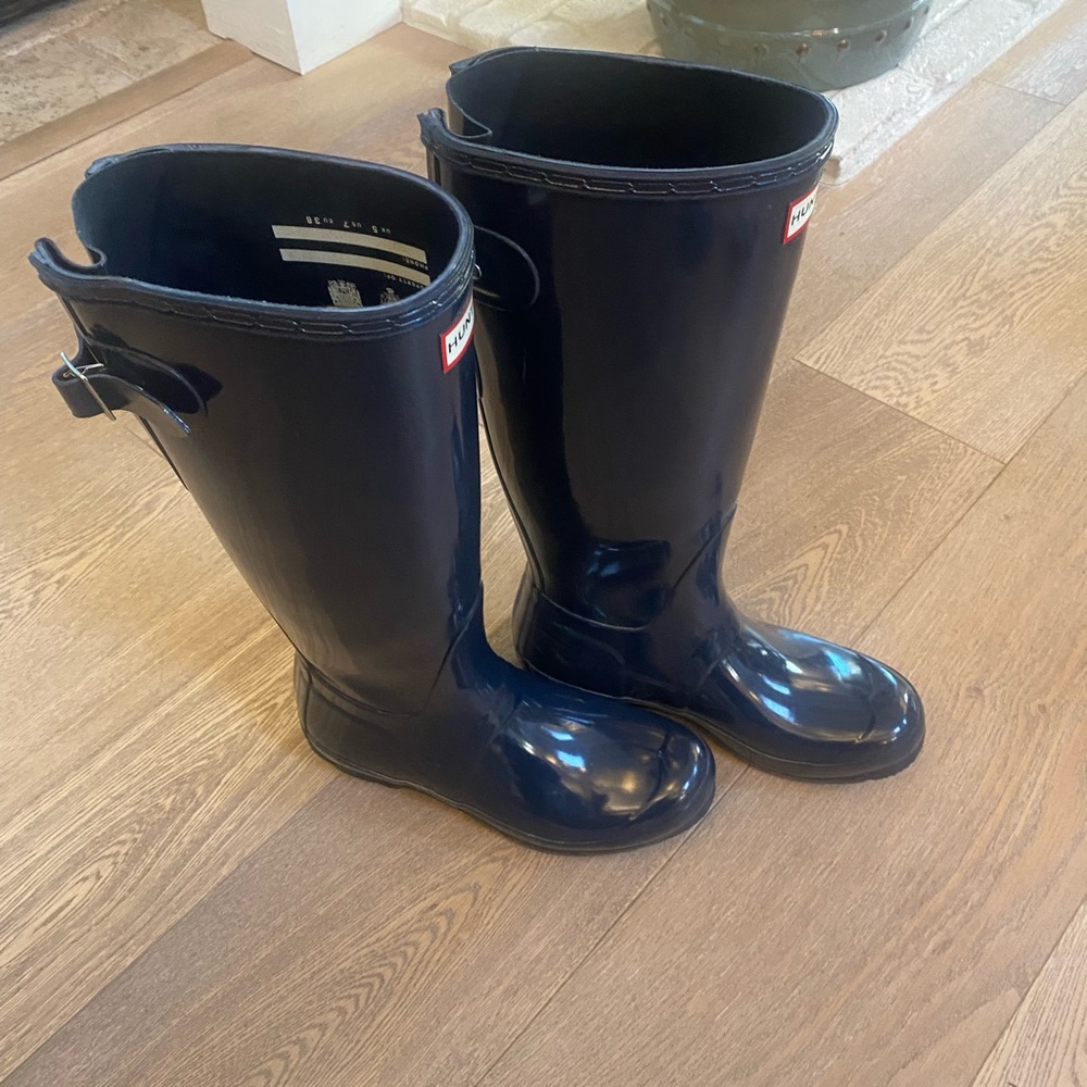 Tall Hunter Rain Boots - Picture 2 of 4